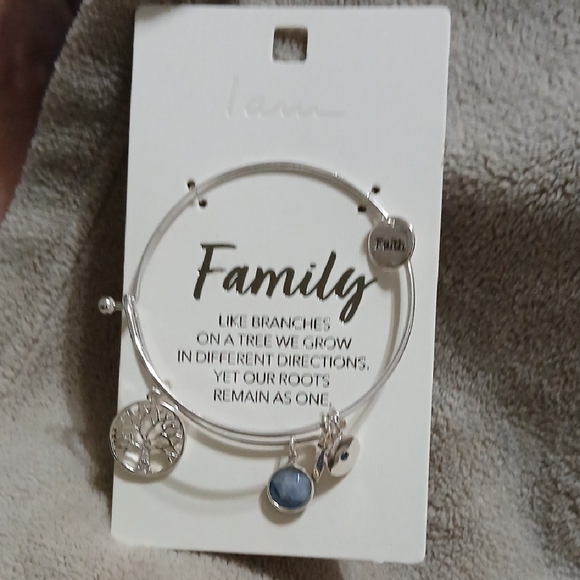 Silver Tree of Life Charm Bracelet - Picture 1 of 3